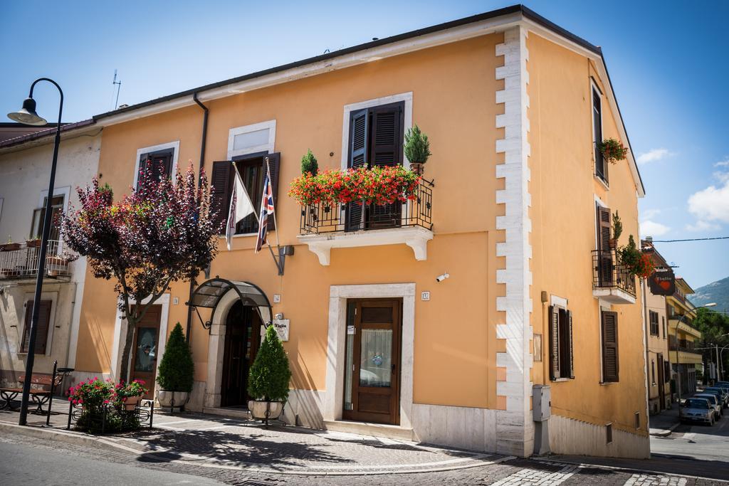 Hotel Il Tiglio (Adults Only) Castel Di Sangro Exterior foto